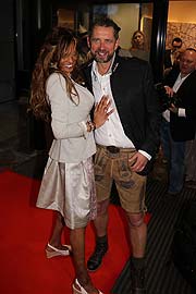 Moderatorin Nadja Abd el Farrag, Gastgeber und Designer Manfred May 